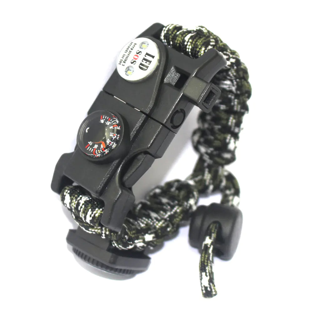 Outdoor Paracord Survival Bracelet with Fire Starter Tool - DoCamping
