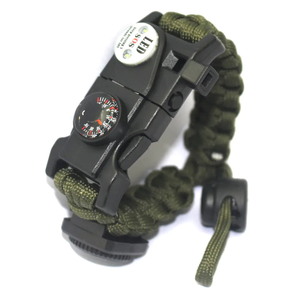 Outdoor Paracord Survival Bracelet with Fire Starter Tool - DoCamping