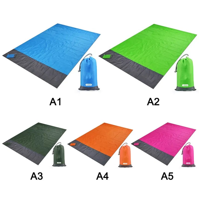Waterproof Pocket Beach Blanket - DoCamping